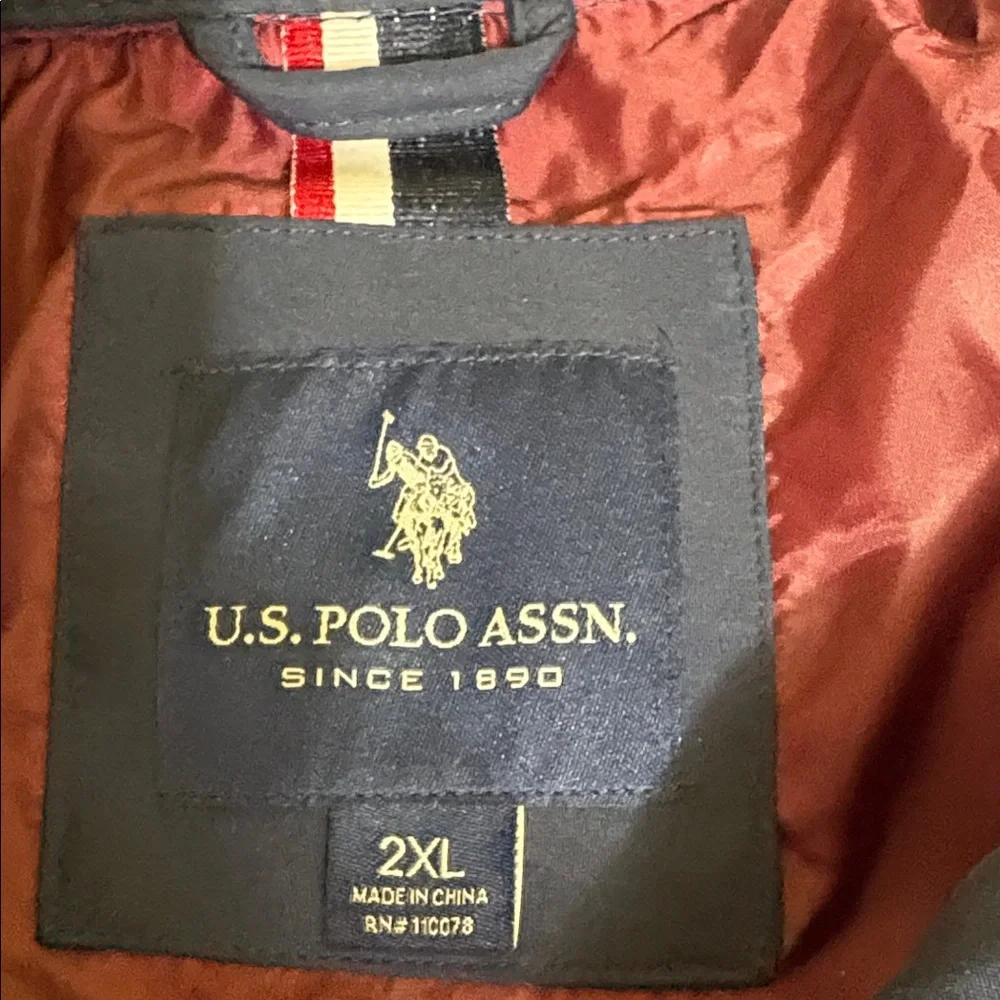 U.S. Polo Assn Mens 2XL Navy Windbreaker Jacket Red Lining Full Zip Lightweight